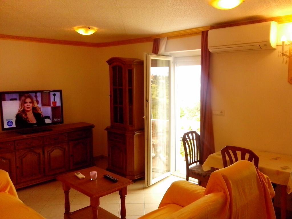 Apartment Mara Ankaran Oda fotoğraf